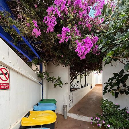 Apartamentos Y Habitaciones Villa Marina La Caleta  Exteriör bild