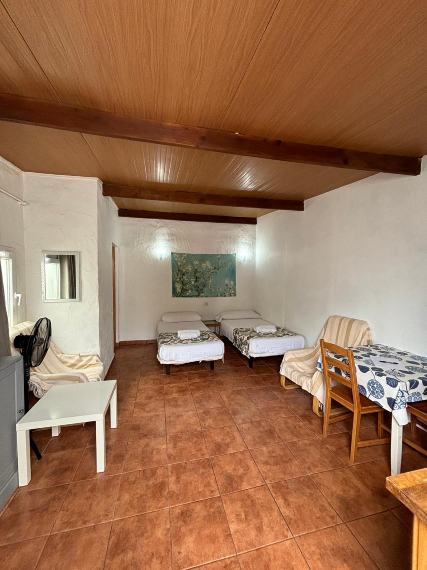 Apartamentos Y Habitaciones Villa Marina La Caleta  Exteriör bild
