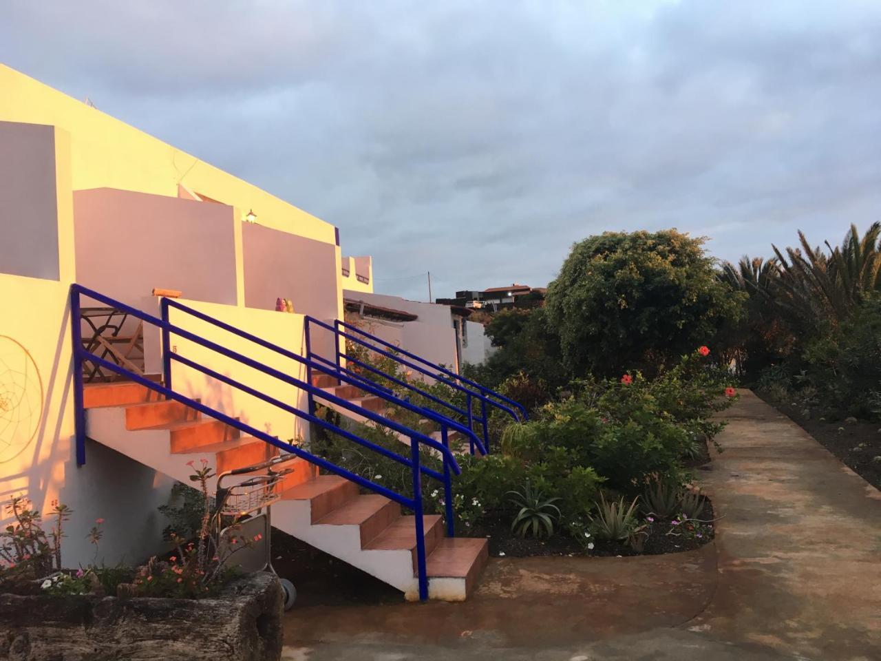 Apartamentos Y Habitaciones Villa Marina La Caleta  Exteriör bild
